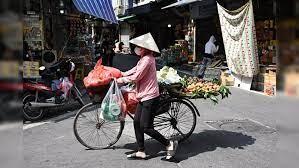 Điện gió ở Việt Nam đầy rẫy, sao lại phải nhập từ Lào?
